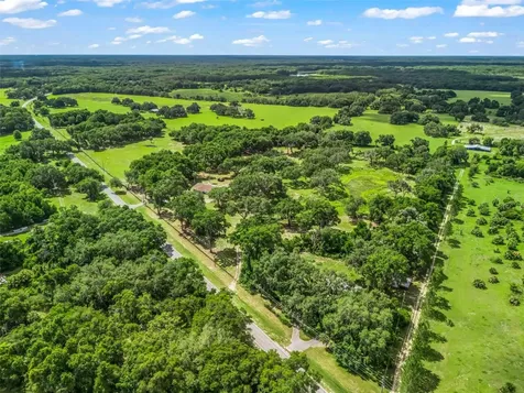 10660 E Bushnell Road Floral City FL 34436