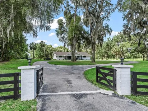 10660 E Bushnell Road Floral City FL 34436