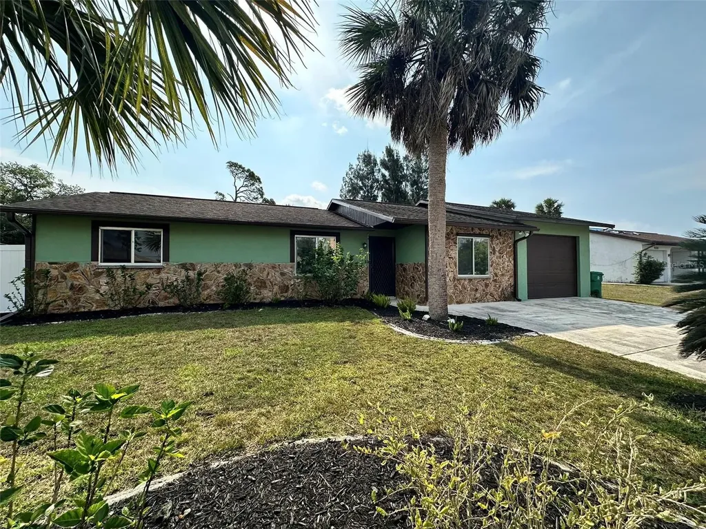 390 Kenova Street Port Charlotte FL 33954