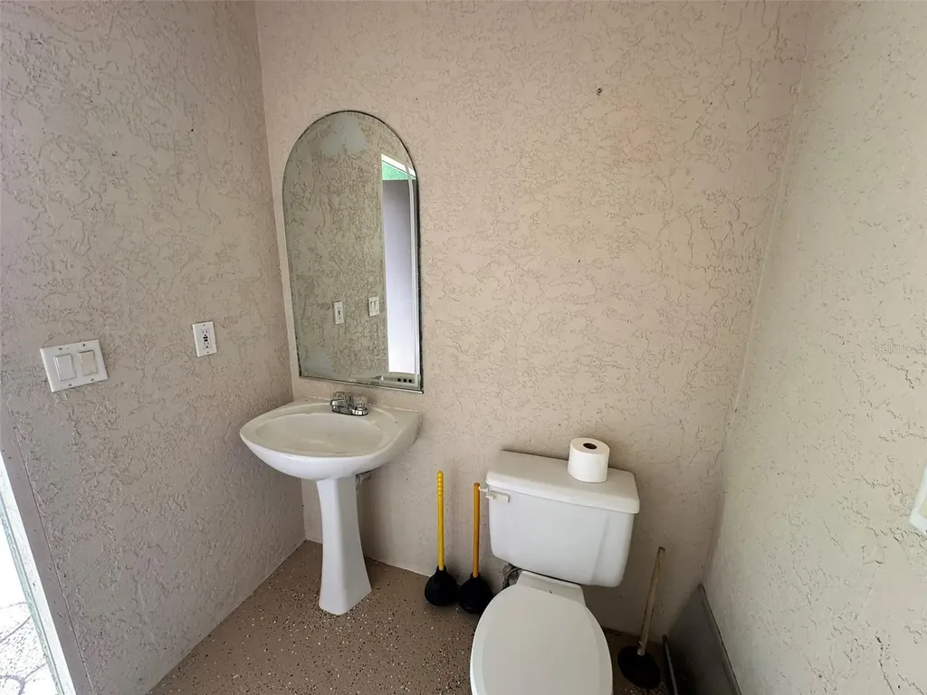 390 Kenova Street Port Charlotte FL 33954