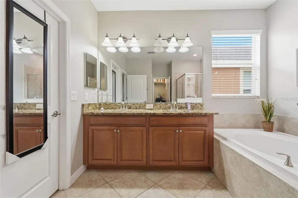 11804 Valhalla Woods Drive Riverview FL 33579