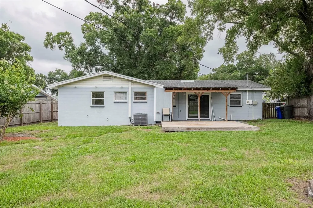 602 Carey Place Lakeland FL 33803