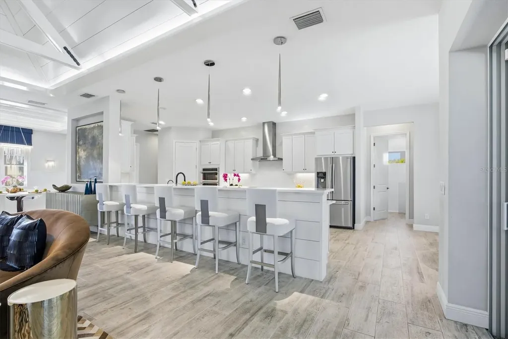 3467 Compound Court Sarasota FL 34240