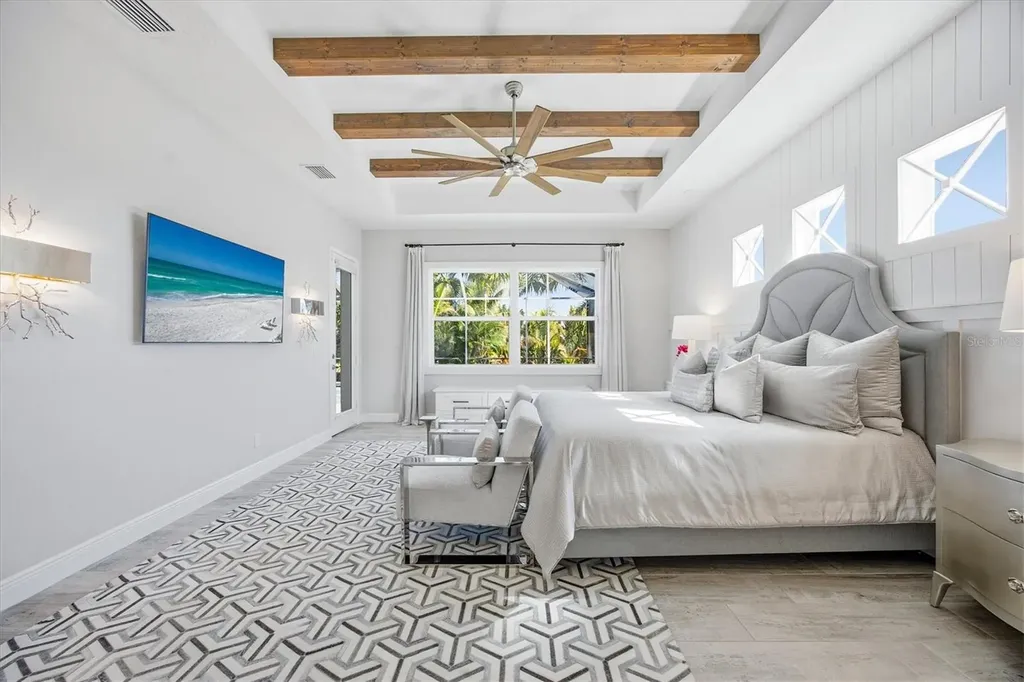 3467 Compound Court Sarasota FL 34240