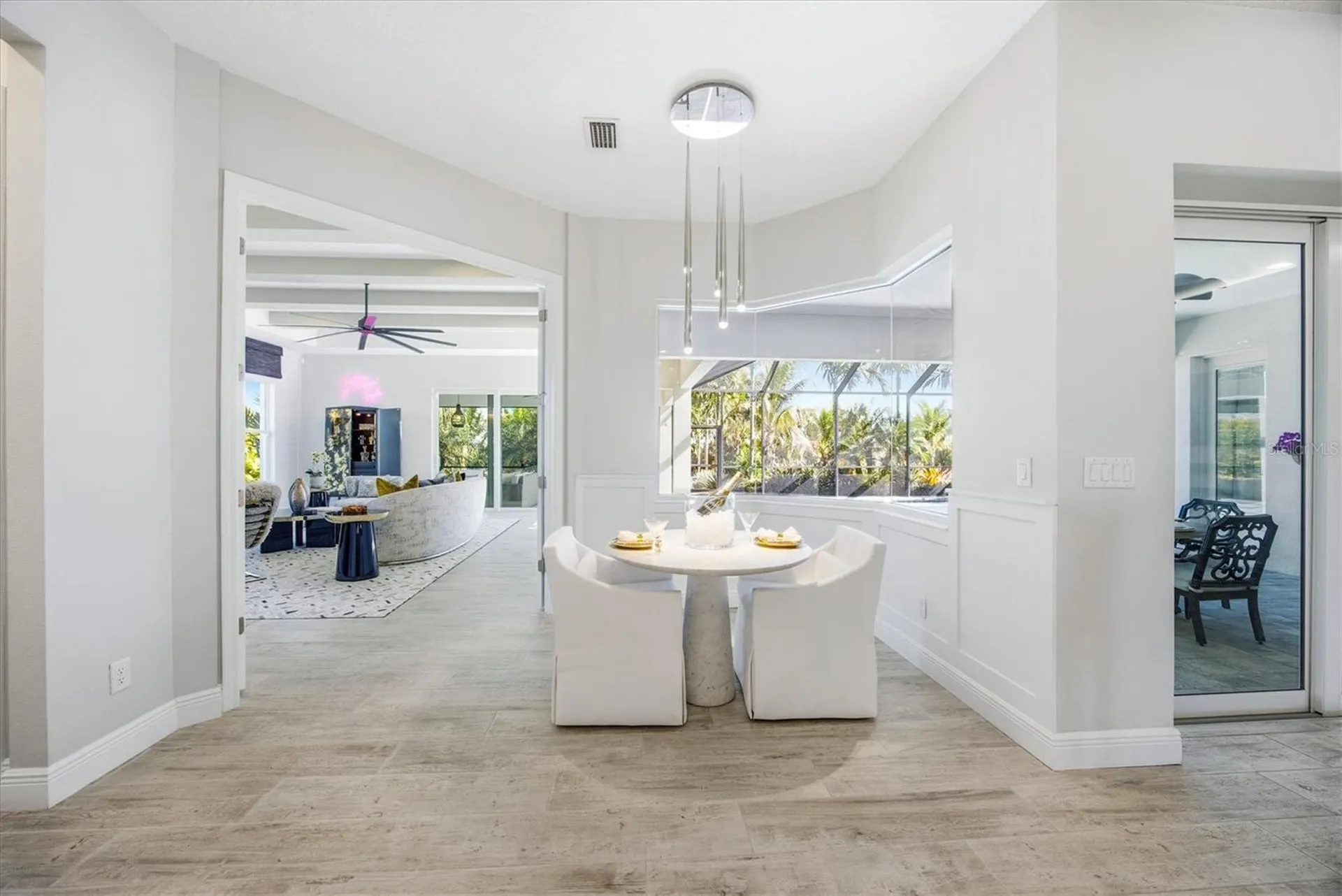 3467 Compound Court Sarasota FL 34240