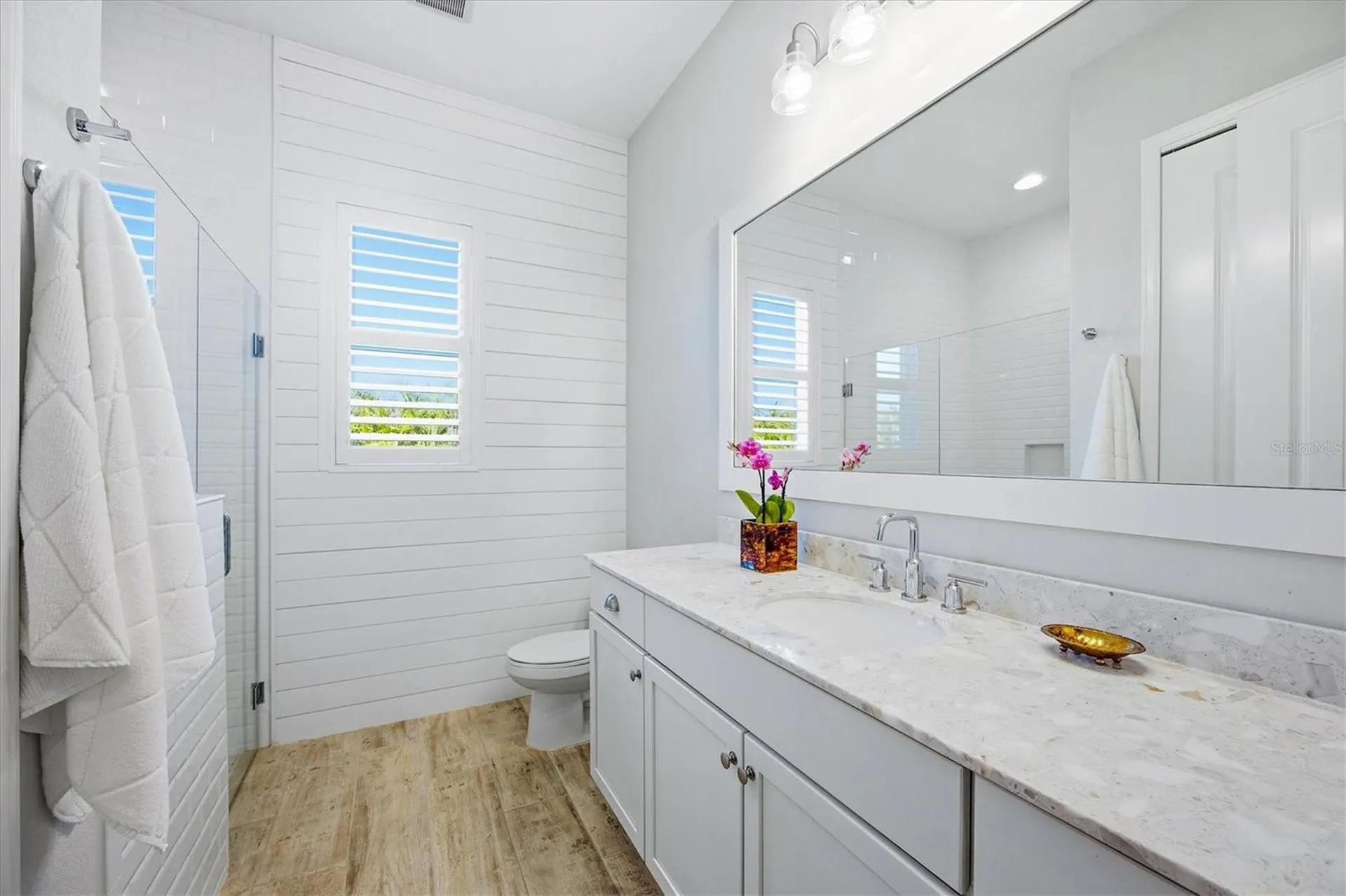 3467 Compound Court Sarasota FL 34240