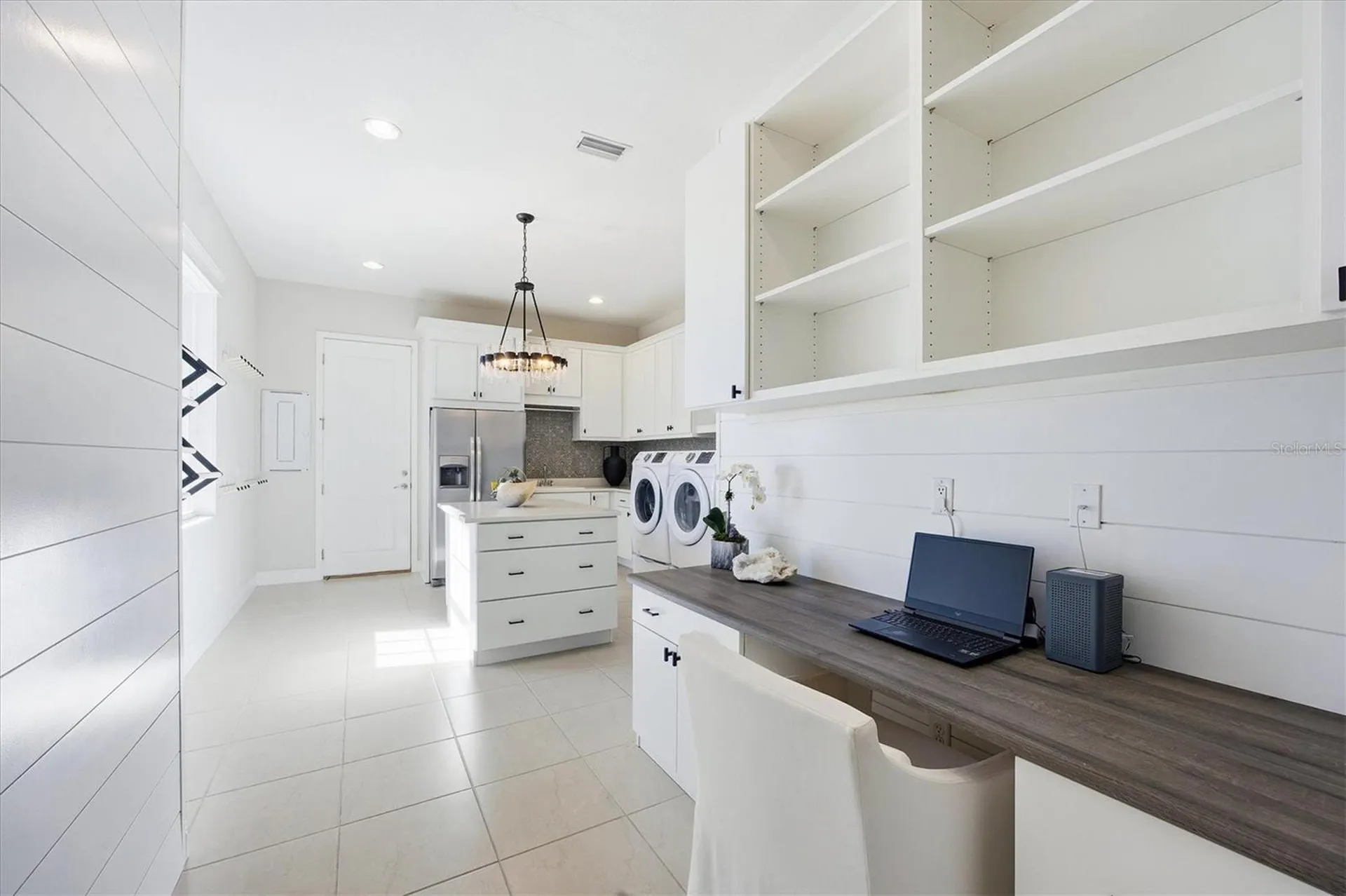 3467 Compound Court Sarasota FL 34240