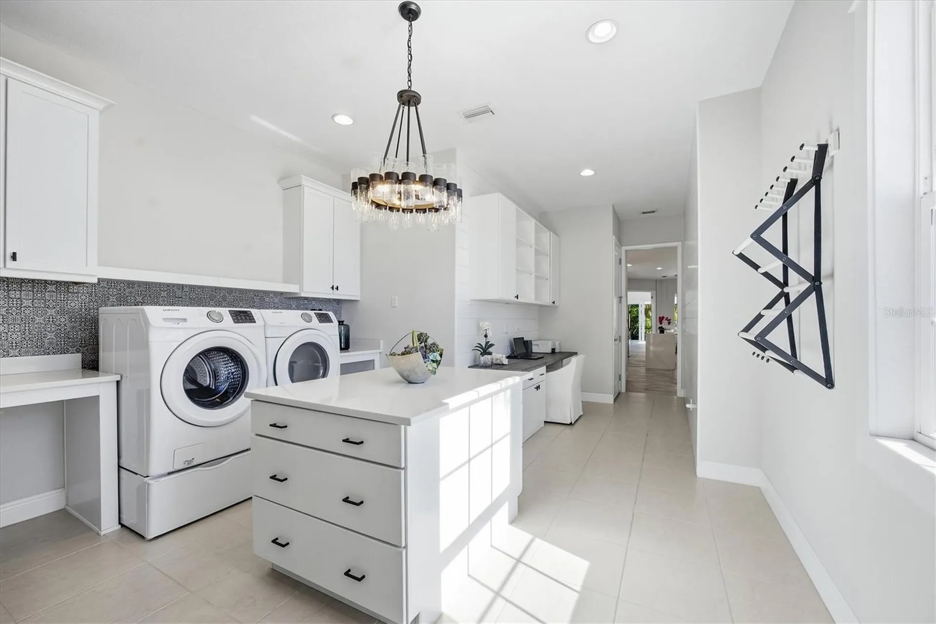 3467 Compound Court Sarasota FL 34240