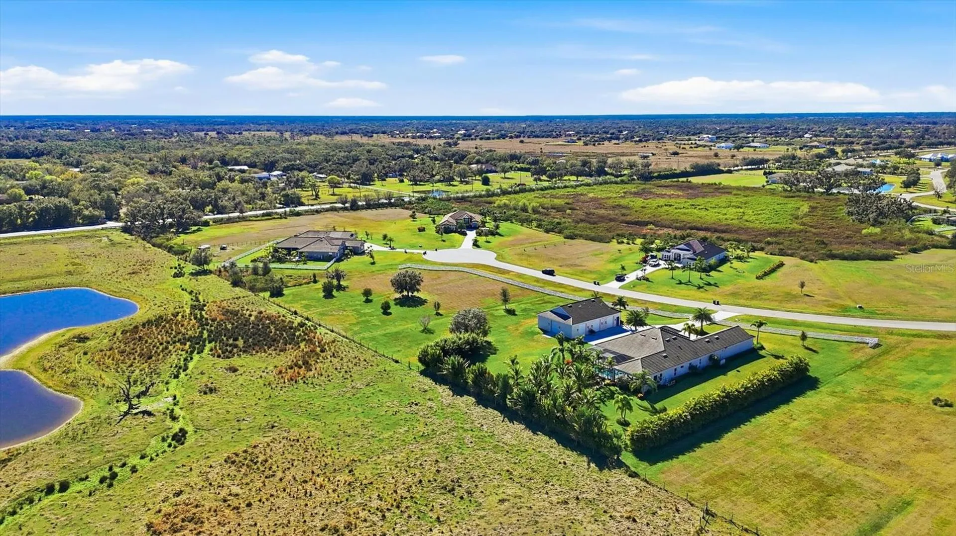 3467 Compound Court Sarasota FL 34240