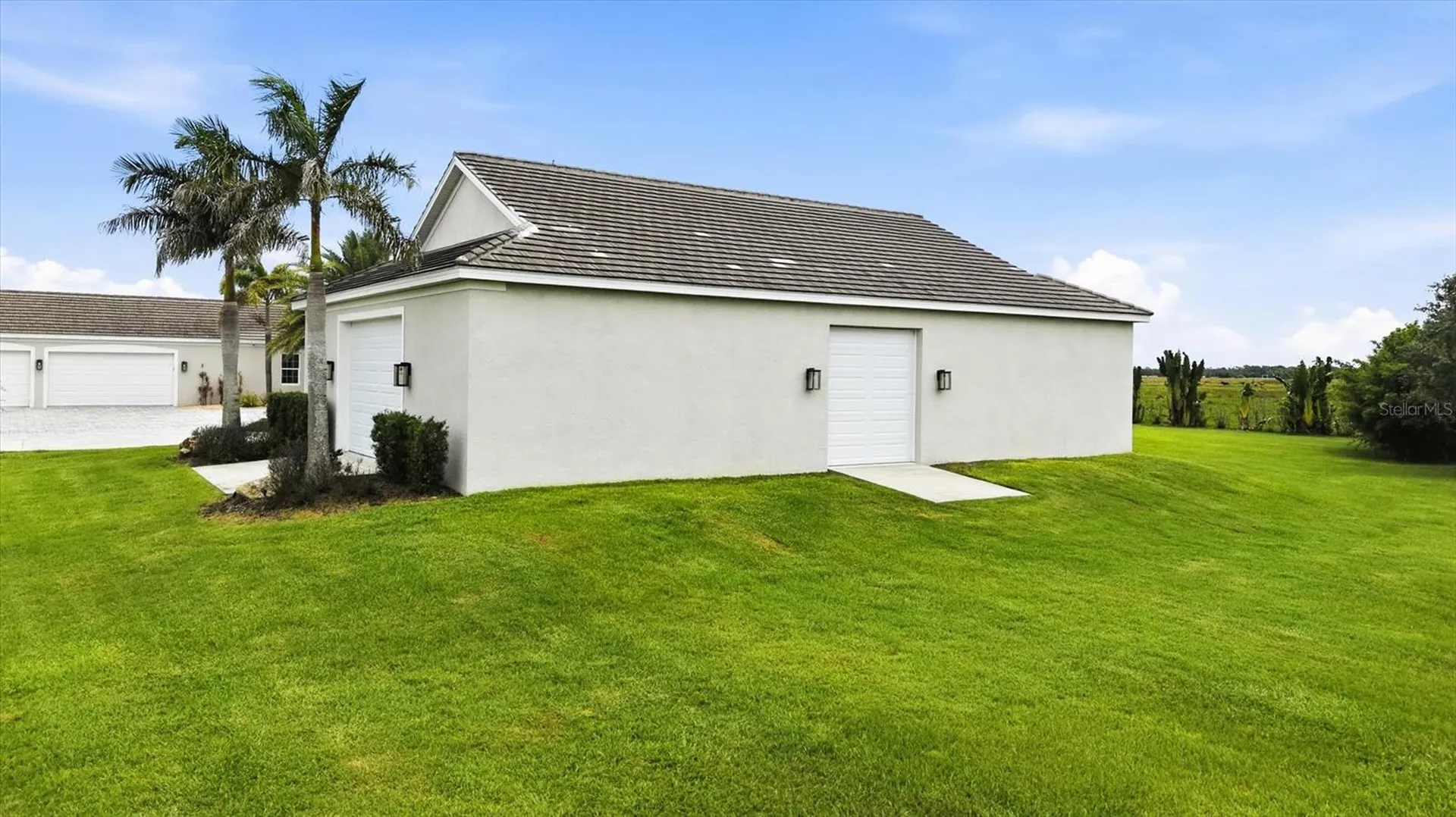 3467 Compound Court Sarasota FL 34240