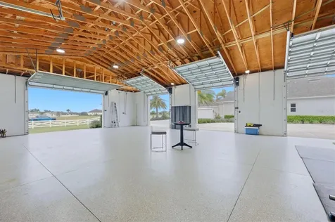 3467 Compound Court Sarasota FL 34240
