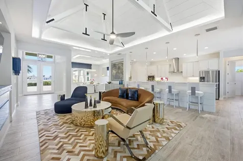 3467 Compound Court Sarasota FL 34240
