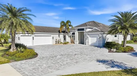 3467 Compound Court Sarasota FL 34240