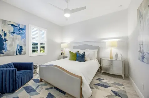 3467 Compound Court Sarasota FL 34240
