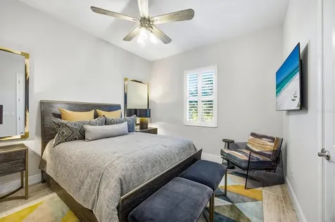 3467 Compound Court Sarasota FL 34240