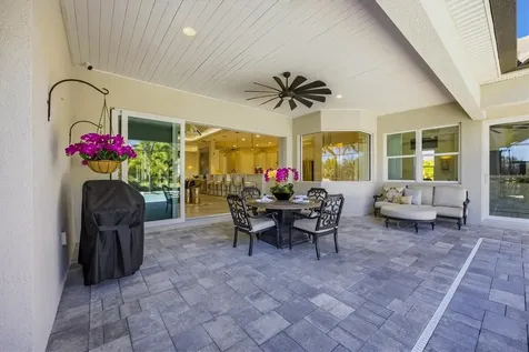 3467 Compound Court Sarasota FL 34240