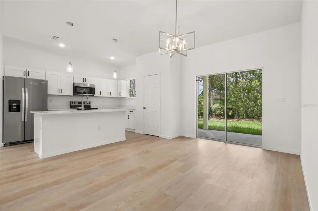 8100 N Hillview Circle Dunnellon FL 34434