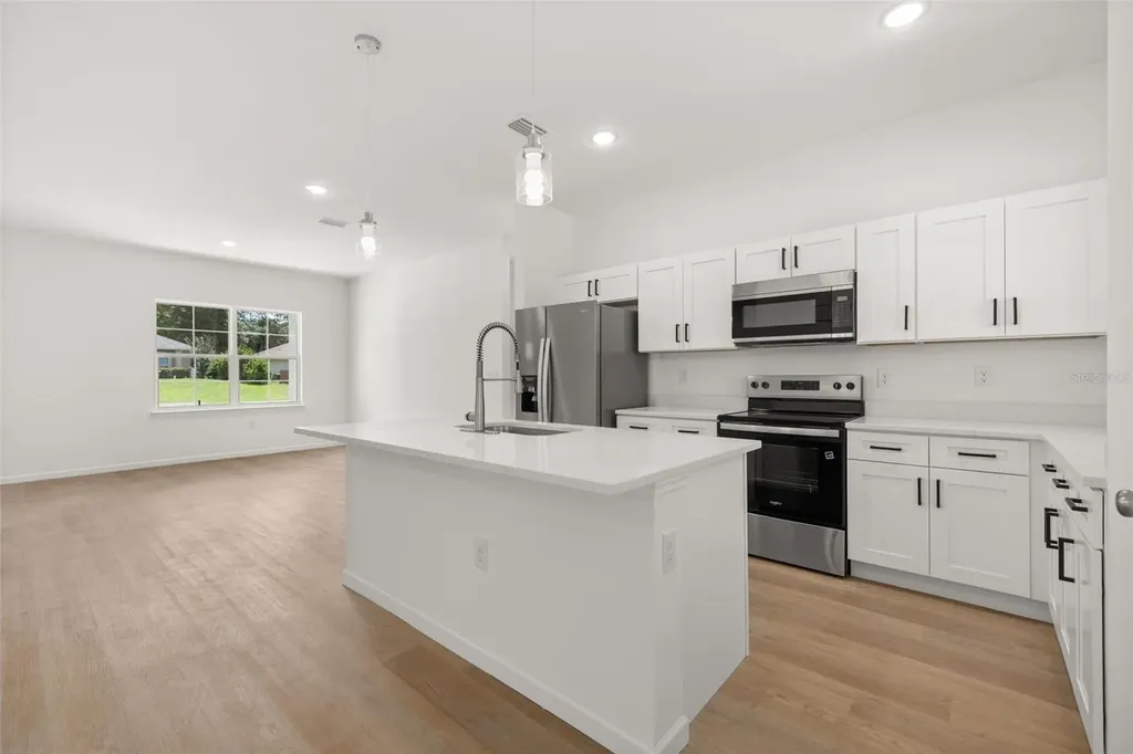8100 N Hillview Circle Dunnellon FL 34434