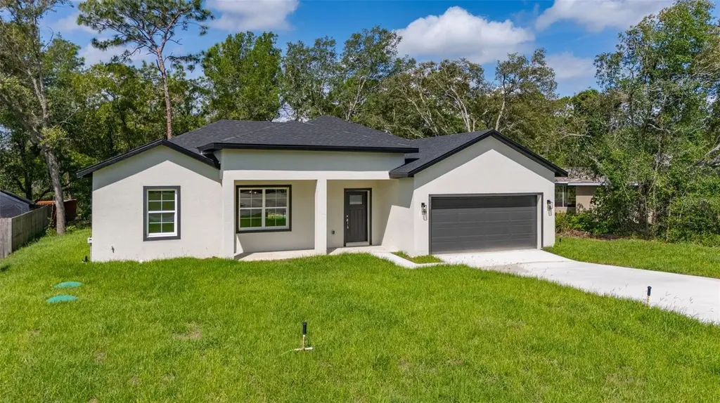 8100 N Hillview Circle Dunnellon FL 34434