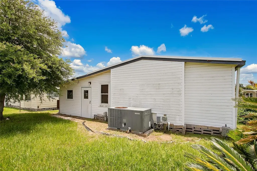 6443 Hollyberry Lane NE Winter Haven FL 33881