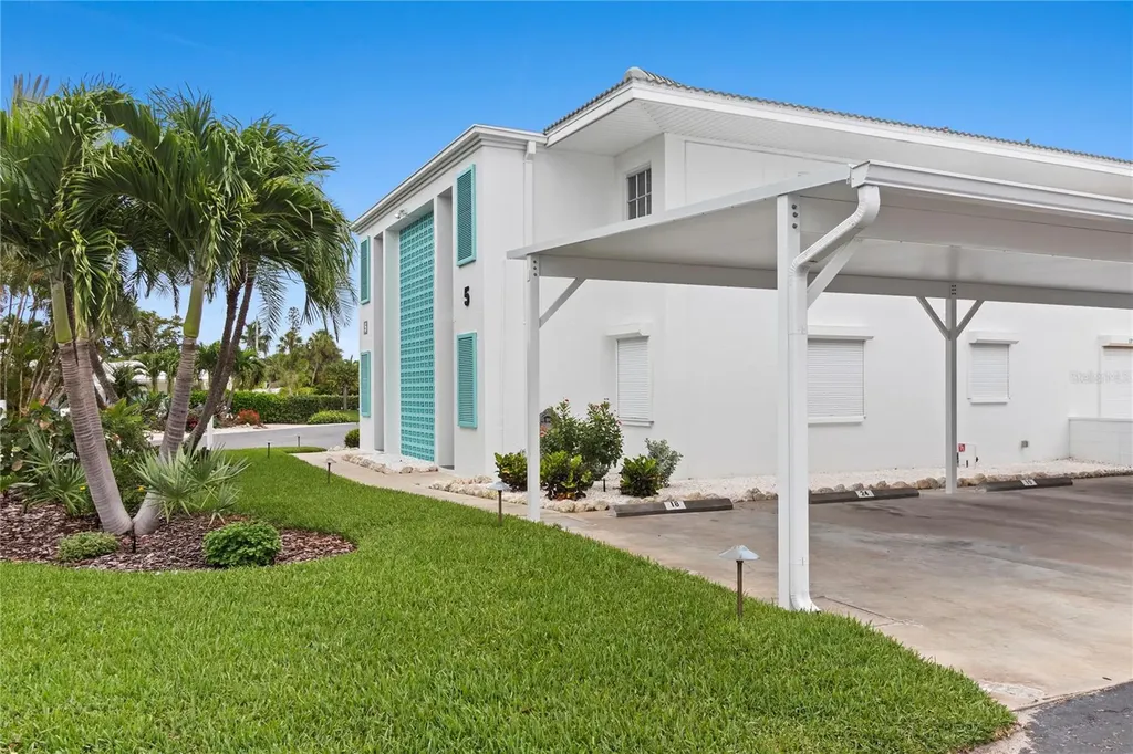 5400 Gulf Drive Holmes Beach FL 34217