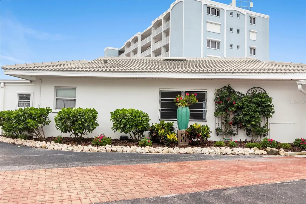 5400 Gulf Drive Holmes Beach FL 34217