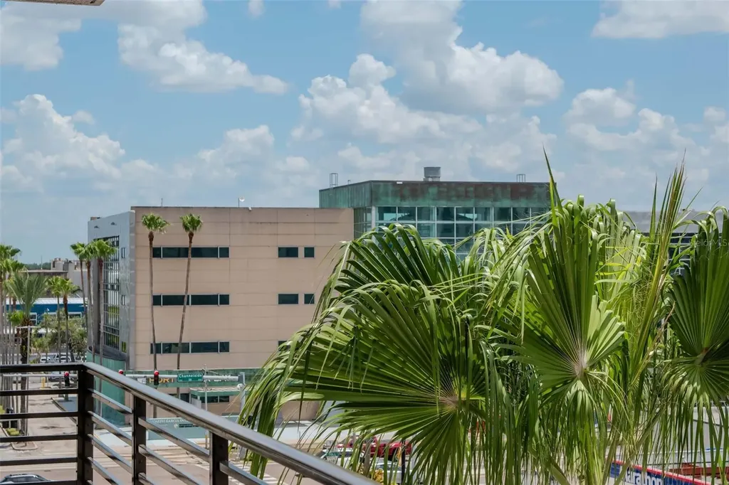 1208 E Kennedy Boulevard Tampa FL 33602