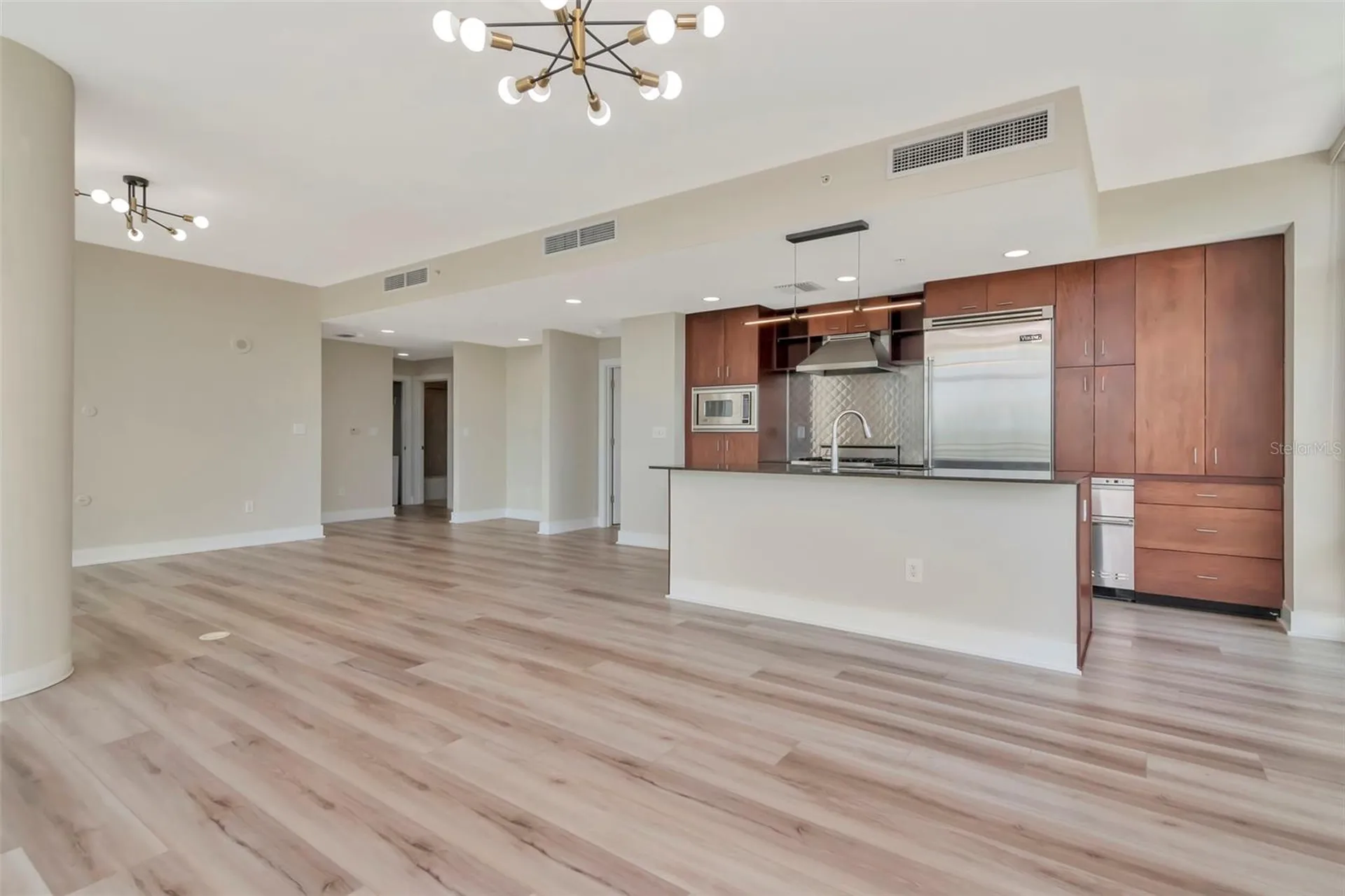 1208 E Kennedy Boulevard Tampa FL 33602