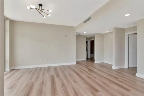1208 E Kennedy Boulevard Tampa FL 33602