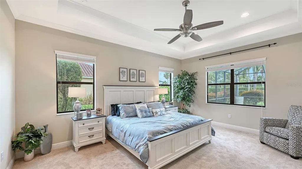 8215 Larkspur Circle Sarasota FL 34241