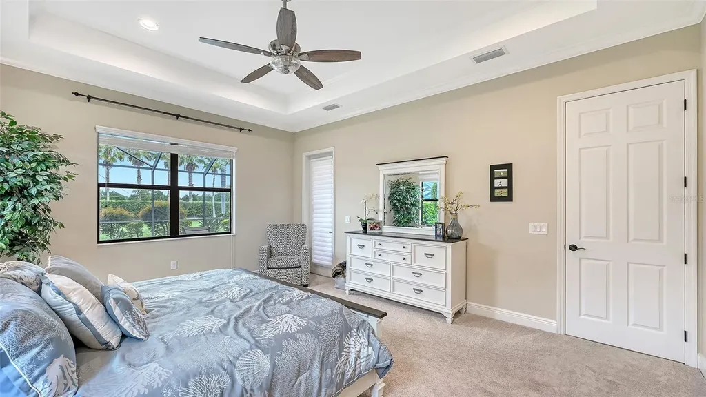 8215 Larkspur Circle Sarasota FL 34241