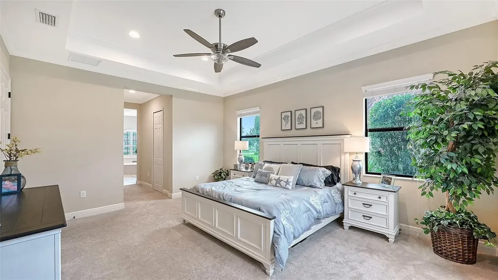 8215 Larkspur Circle Sarasota FL 34241
