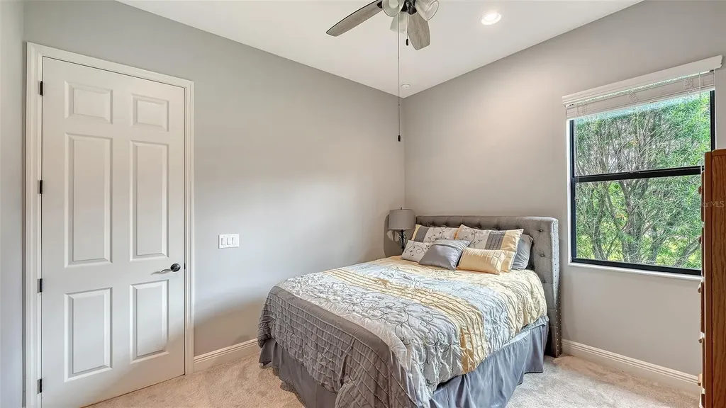 8215 Larkspur Circle Sarasota FL 34241