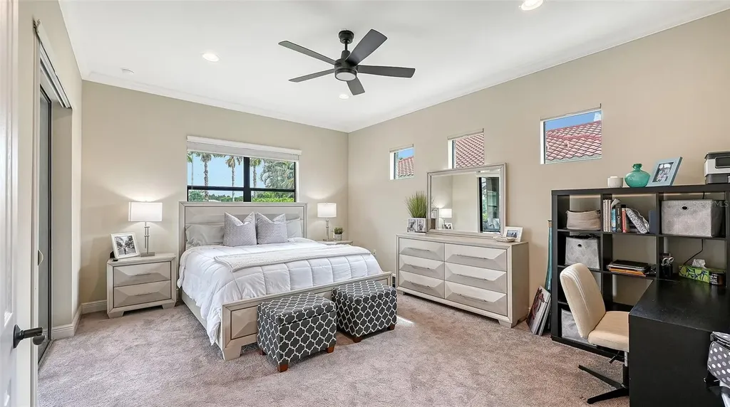 8215 Larkspur Circle Sarasota FL 34241