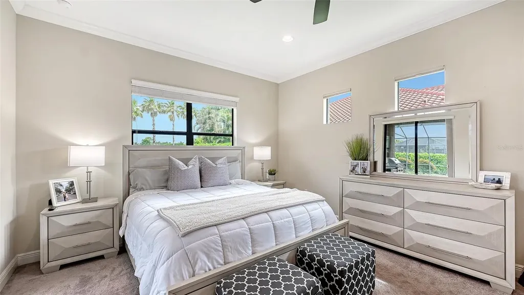 8215 Larkspur Circle Sarasota FL 34241