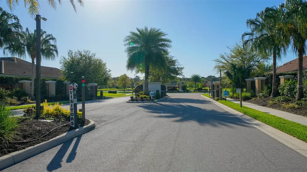 8215 Larkspur Circle Sarasota FL 34241