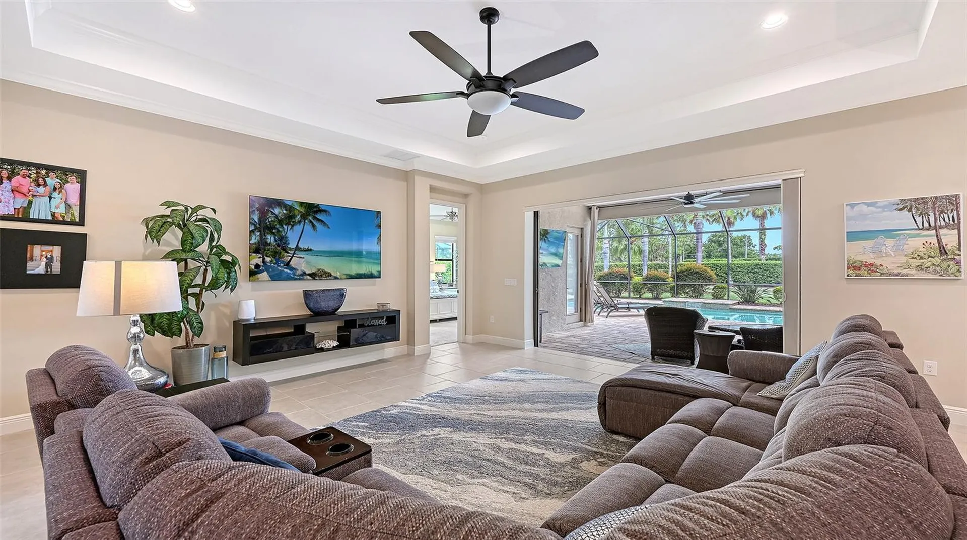 8215 Larkspur Circle Sarasota FL 34241