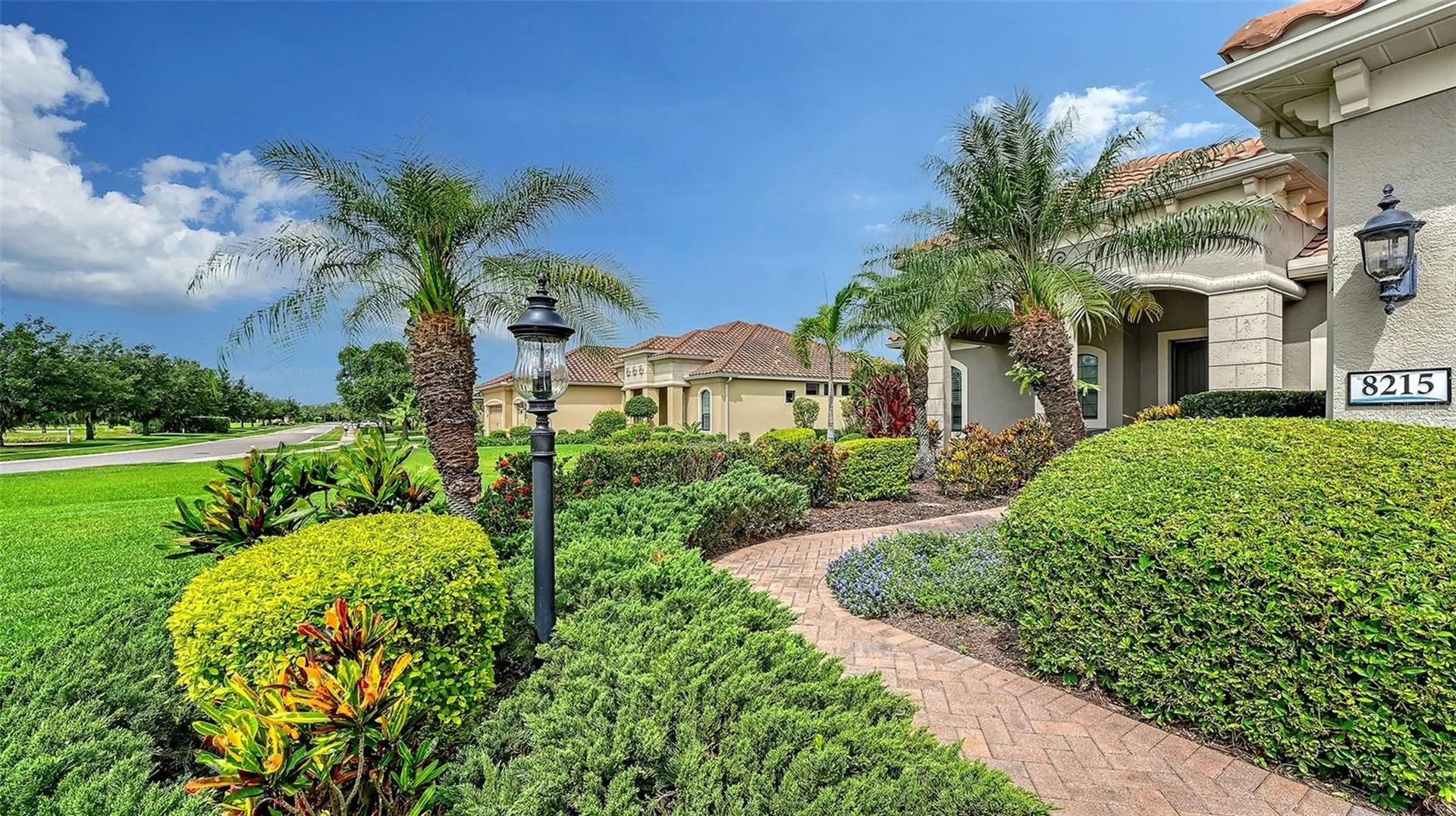 8215 Larkspur Circle Sarasota FL 34241