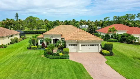 8215 Larkspur Circle Sarasota FL 34241