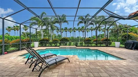 8215 Larkspur Circle Sarasota FL 34241