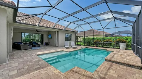 8215 Larkspur Circle Sarasota FL 34241