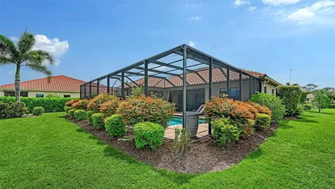 8215 Larkspur Circle Sarasota FL 34241