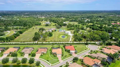 8215 Larkspur Circle Sarasota FL 34241