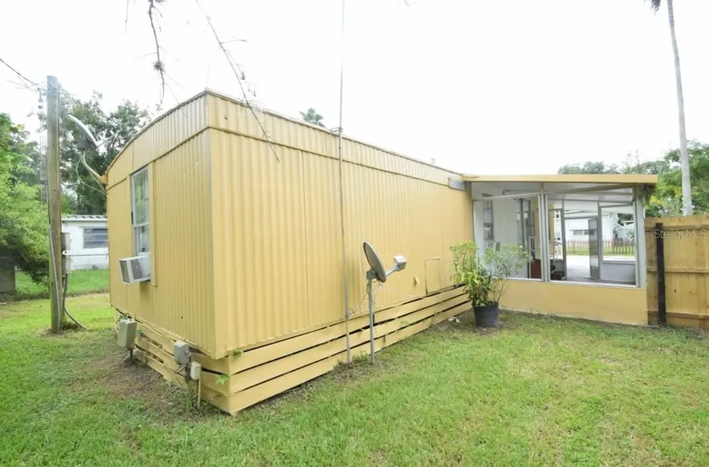 3306 Peachtree Hill Road Lakeland FL 33801