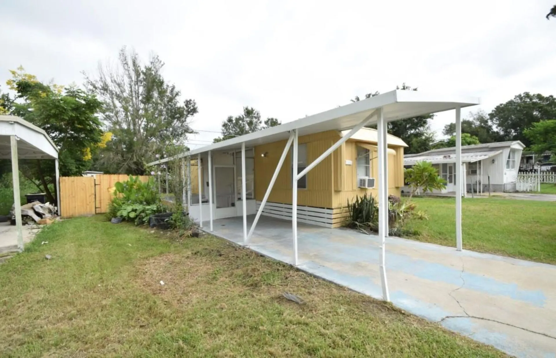 3306 Peachtree Hill Road Lakeland FL 33801
