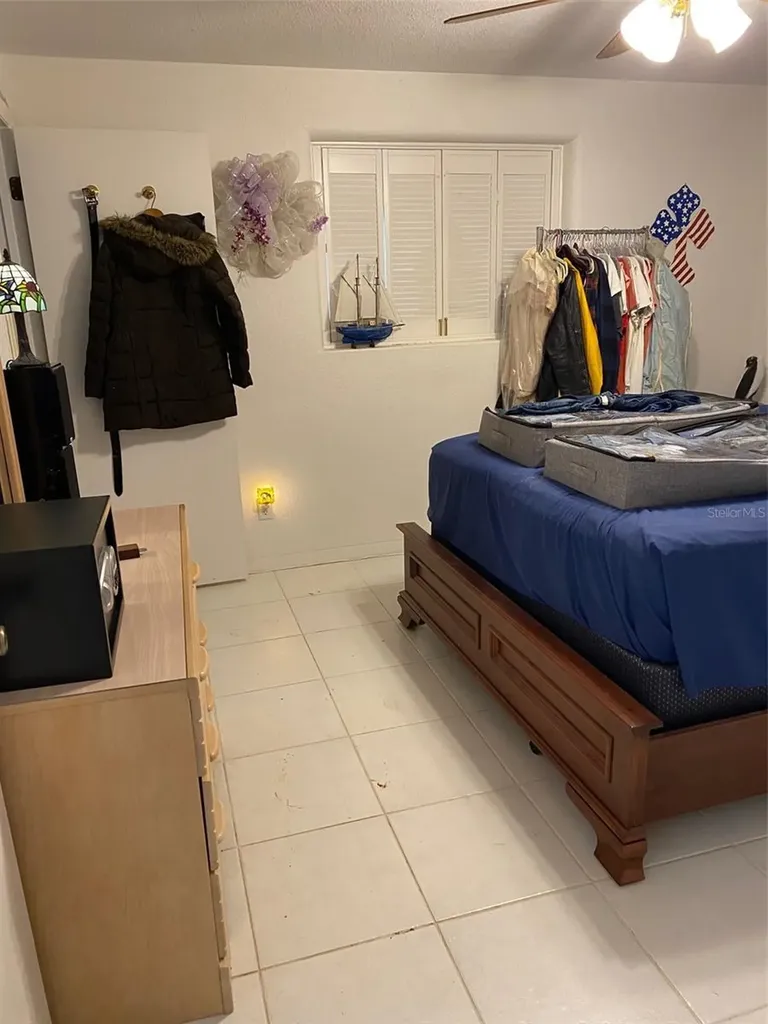 1211 N Peninsula Avenue New Smyrna Beach FL 32169