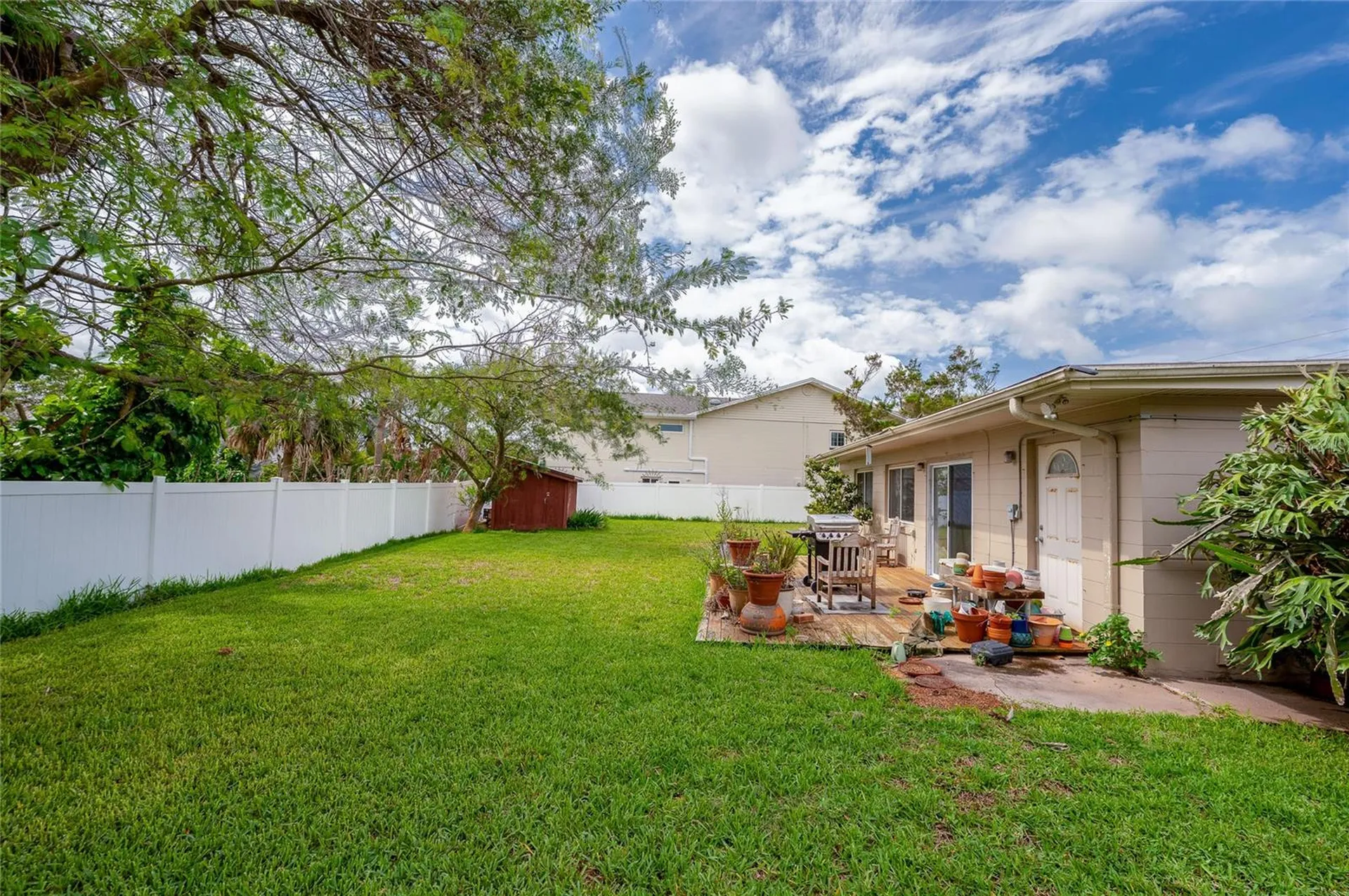 1211 N Peninsula Avenue New Smyrna Beach FL 32169