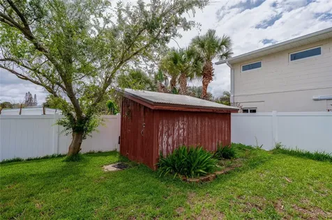 1211 N Peninsula Avenue New Smyrna Beach FL 32169