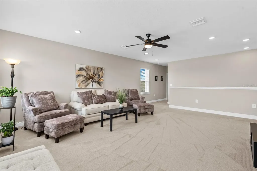 17727 Cantarina Cove Bradenton FL 34211