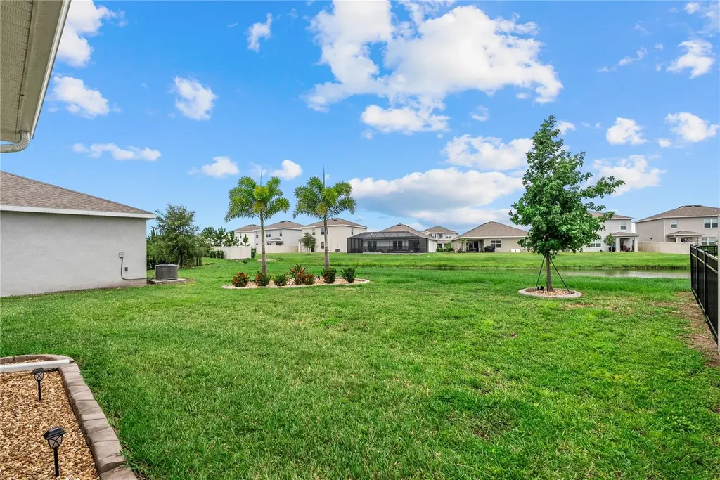 17727 Cantarina Cove Bradenton FL 34211
